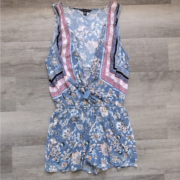 American Eagle Romper - Picture 1 of 7